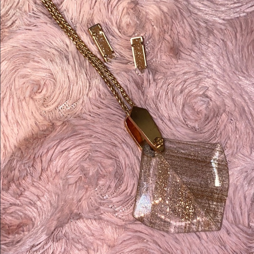 Kendra Scott necklace n free erring with purchase